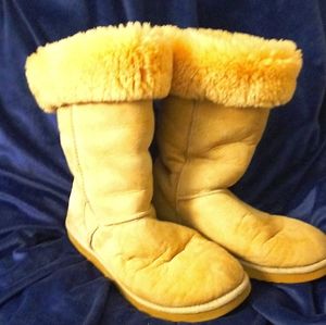 Tan Lambskin Uggs Boots